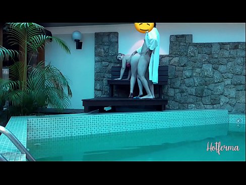 ❤️ O xefe invita a criada á piscina, pero non puido resistirse a un quente ❤❌ Vídeo de sexo en % gl.drpornofilme.ru % ❌️❤